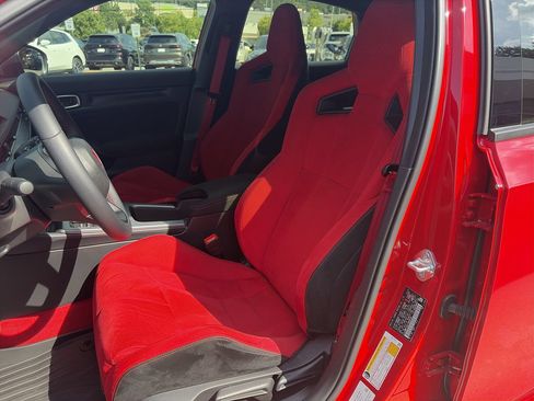 Used 2025 Honda Civic Type R image 14