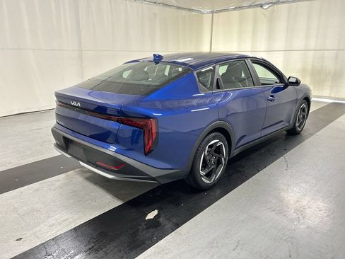 Certified 2025 Kia K4 EX FWD image 2