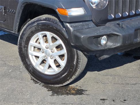 Certified 2023 Jeep Wrangler Sport S image 4