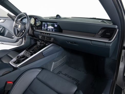 Certified 2021 Porsche 911 Carrera image 21