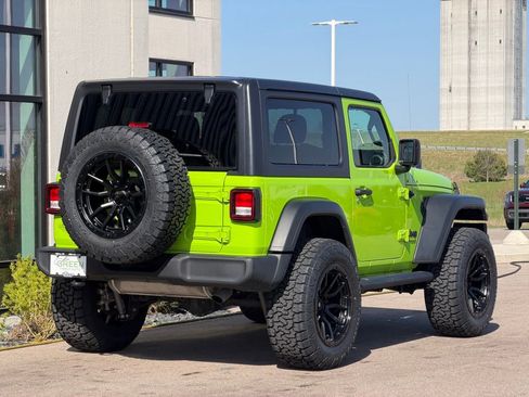 Used 2021 Jeep Wrangler Sport AWD/4WD image 5