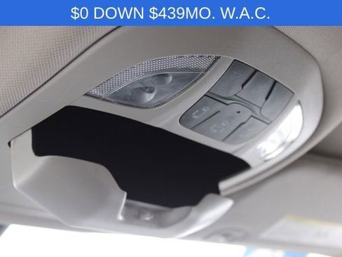 Used 2023 Chrysler Pacifica Touring-L image 45