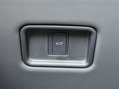 Used 2024 Land Rover Range Rover SE image 21