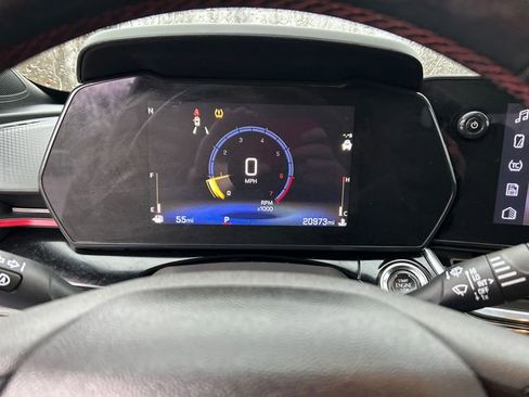 Used 2025 Chevrolet Trax RS w/ Driver Confidence Package image 13