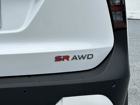New 2025 Nissan Kicks SR w/ Illumination Package image 6