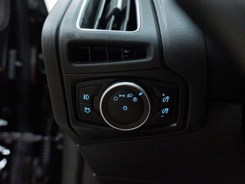 Used 2017 Ford Focus RS image 30