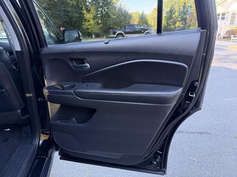 Used 2019 Honda Pilot Touring image 23