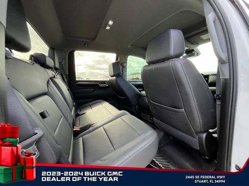 Used 2024 Chevrolet Silverado 2500 LTZ image 17