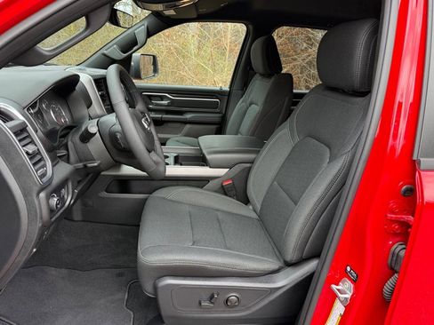 Used 2025 RAM 1500 Big Horn image 12