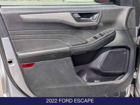 Used 2022 Ford Escape SE w/ Convenience Package AWD/4WD image 11