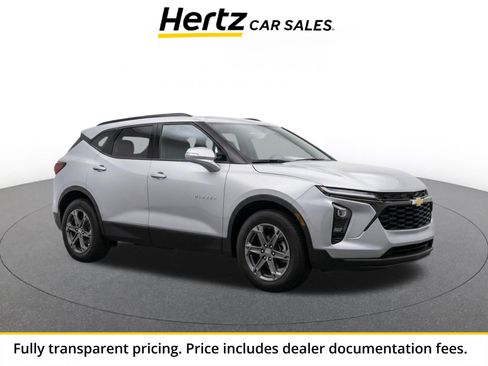 Used 2025 Chevrolet Blazer LT FWD image 1