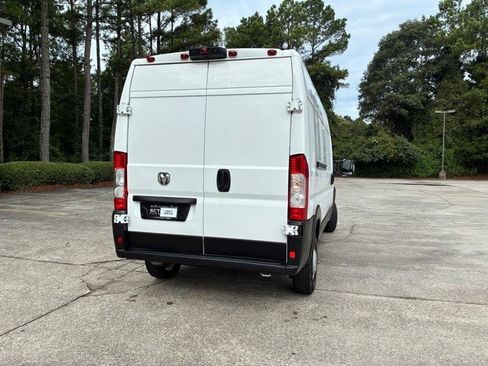 Used 2023 RAM ProMaster 2500 FWD image 5