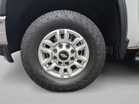 Used 2022 Chevrolet Silverado 2500 LT w/ Convenience Package AWD/4WD image 26