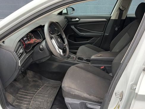 Used 2019 Volkswagen Jetta S image 17