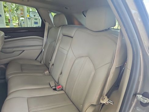 Used 2011 Cadillac SRX Luxury image 37