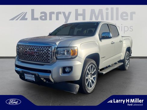 Used 2018 GMC Canyon Denali image 1