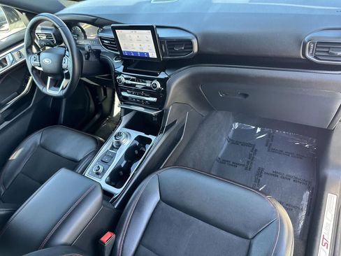 Used 2024 Ford Explorer ST-Line w/ Class IV Trailer Tow Package image 42