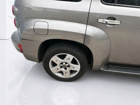 Used 2011 Chevrolet HHR LT FWD image 17