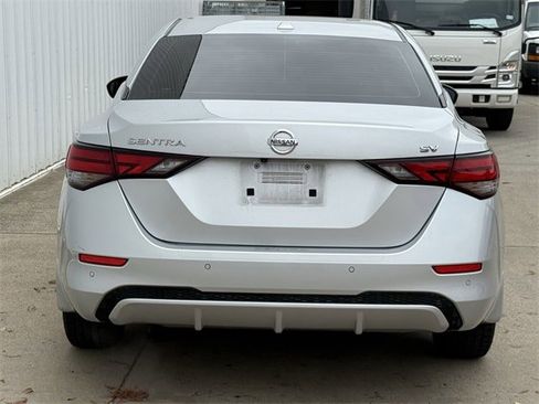 Used 2022 Nissan Sentra SV image 5