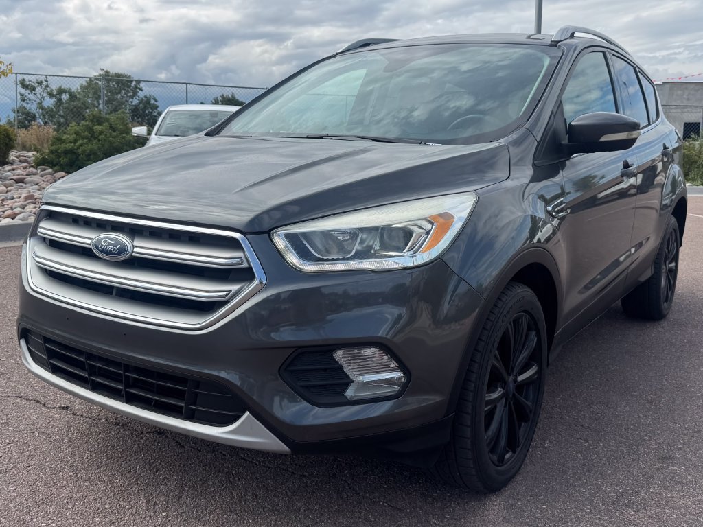 Used 2017 Ford Escape Titanium AWD/4WD image 3
