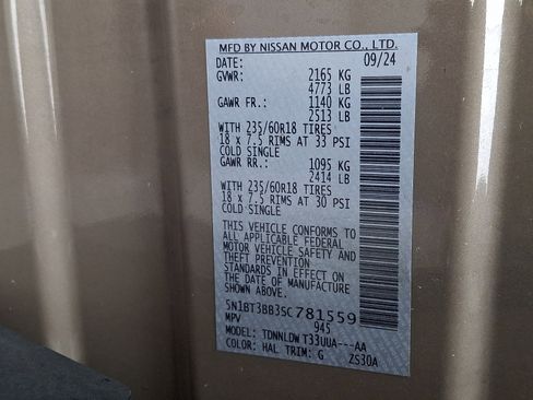 Used 2025 Nissan Rogue SV image 26