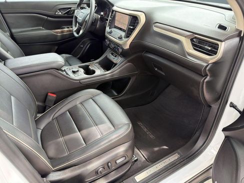 Certified 2023 GMC Acadia Denali w/ Denali Ultimate Package FWD image 31