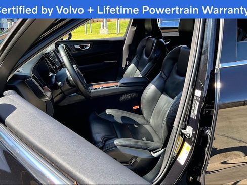 Used 2023 Volvo XC60 B6 Ultimate AWD/4WD image 32