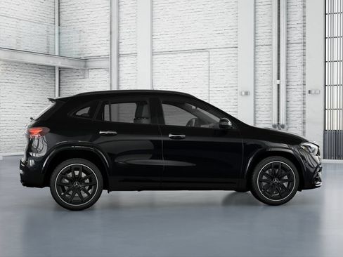 New 2026 Mercedes-Benz GLA 35 AMG 4MATIC image 12