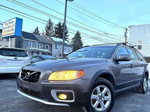 Used 2011 Volvo XC70 3.2 image 1