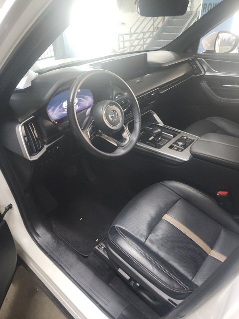 Used 2024 MAZDA CX-90 Plug-In Hybrid w/ Premium Plus AWD/4WD image 8