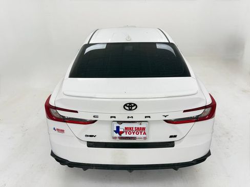 Used 2026 Toyota Camry SE w/ Convenience Package FWD image 39