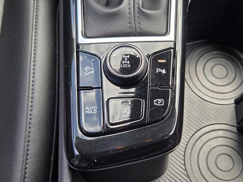 Used 2024 Kia Sportage EX AWD/4WD image 40