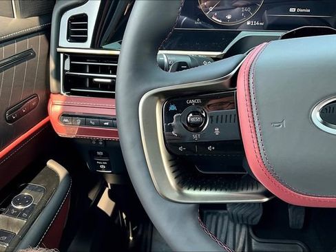 New 2026 INFINITI QX80 Autograph image 18