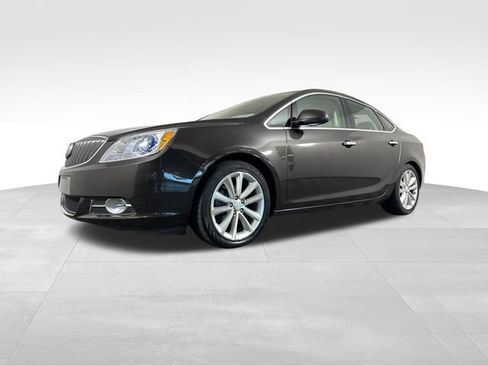 Used 2013 Buick Verano FWD image 2