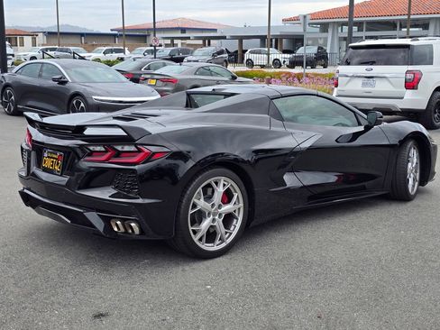 Used 2022 Chevrolet Corvette Stingray Preferred Conv w/ Z51 Performance Package RWD image 4
