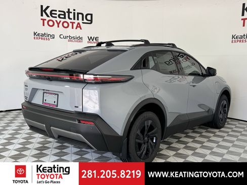 Used 2026 Toyota C-HR AWD/4WD image 14