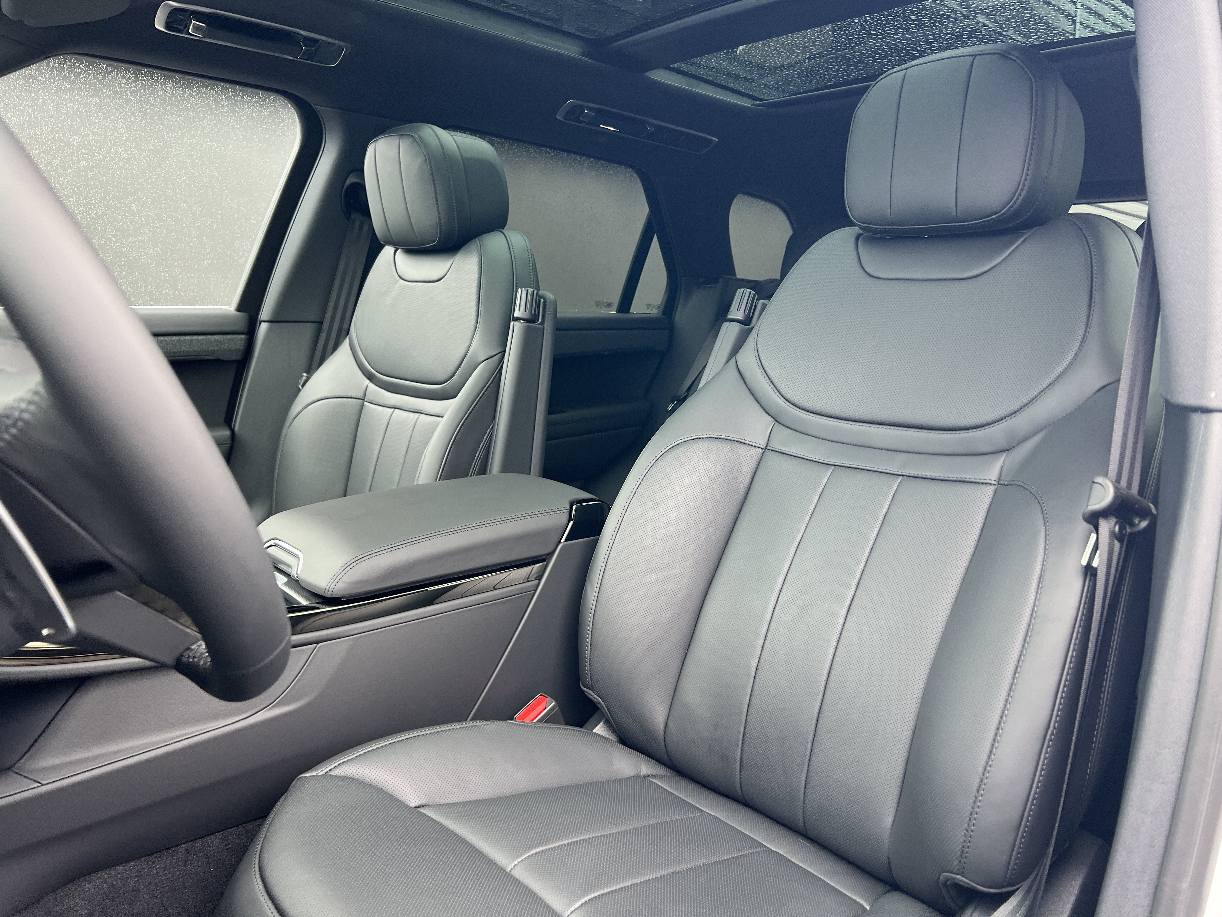 New 2025 Land Rover Range Rover Sport Dynamic SE AWD/4WD image 22