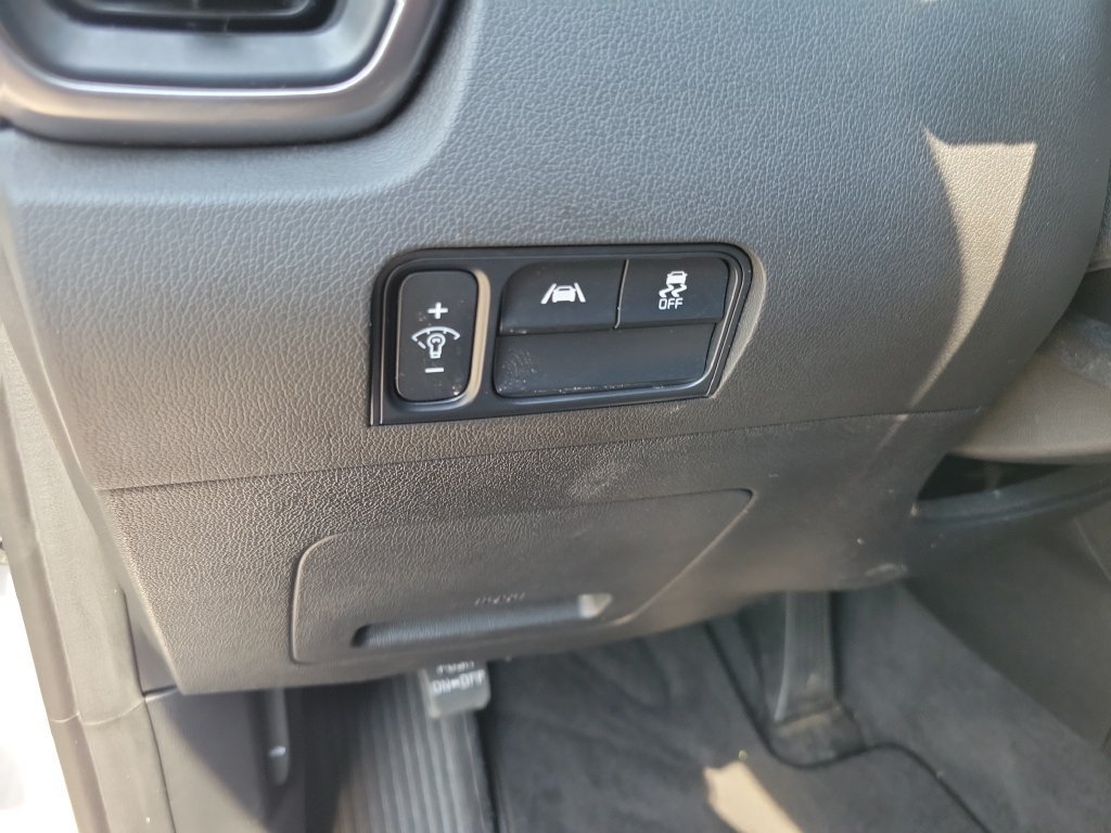 Used 2022 Kia Sorento LX FWD image 17