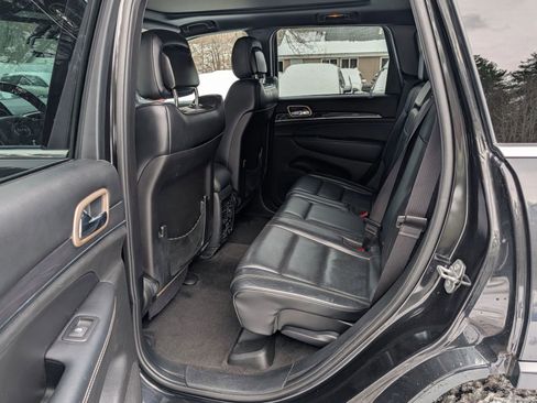 Used 2015 Jeep Grand Cherokee Overland AWD/4WD image 23