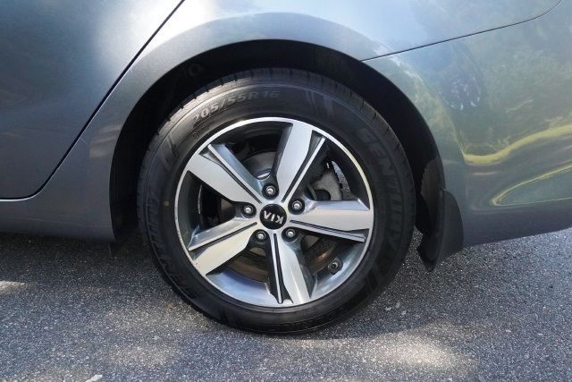 Used 2018 Kia Forte S FWD image 33