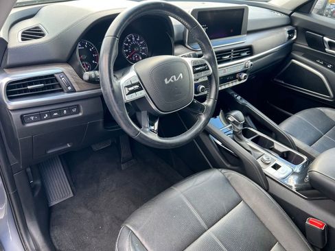 Used 2022 Kia Telluride EX w/ EX Premium Package image 22