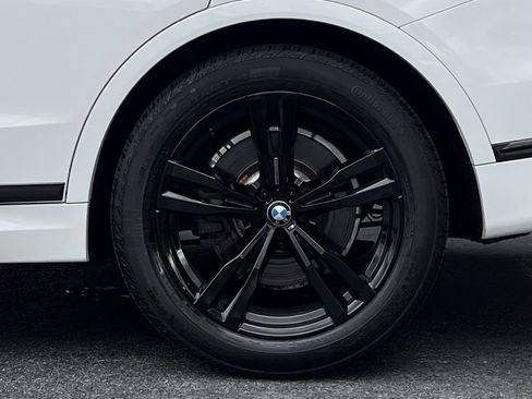 Used 2021 BMW X7 xDrive40i w/ M Sport Package image 8