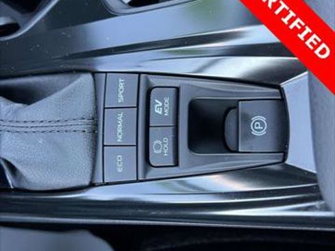 Certified 2025 Toyota Camry SE image 25