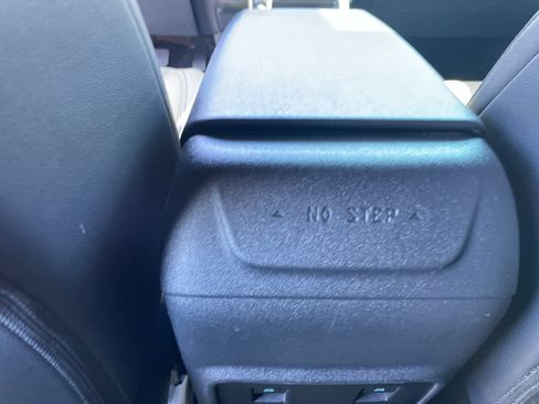 Used 2023 Ford Bronco Wildtrak image 74