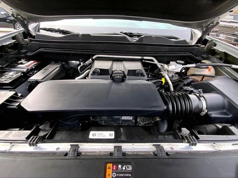 Certified 2024 Chevrolet Colorado ZR2 w/ ZR2 Convenience Package III image 31