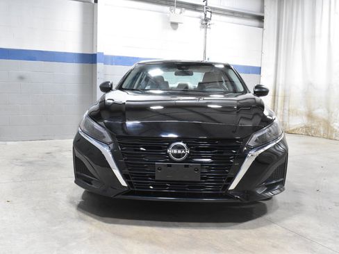 Used 2024 Nissan Altima 2.5 SV image 28