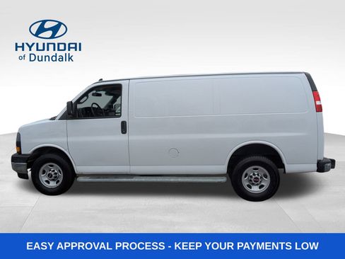 Used 2021 GMC Savana 2500 w/ Driver Convenience Package image 2