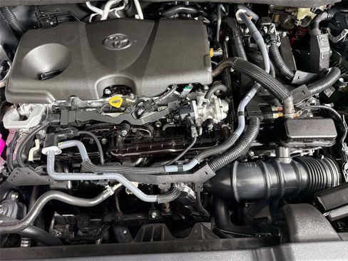 Certified 2026 Toyota Sienna LE FWD image 41