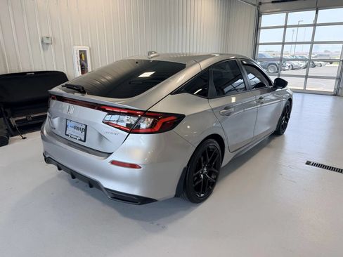 Used 2025 Honda Civic Sport image 3