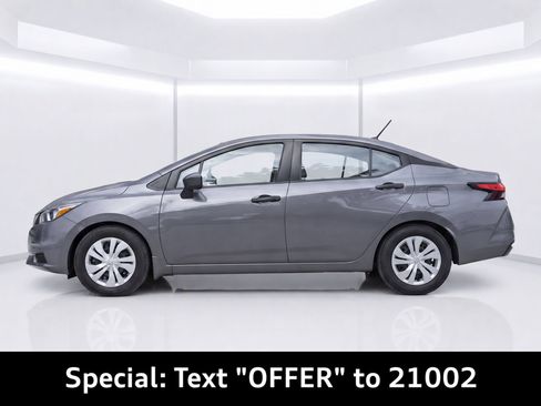 Used 2021 Nissan Versa S FWD image 6